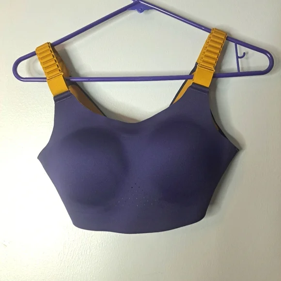 NWOT Brooks Scoopback 2.0 Sports Bra. Size 30C - Picture 8 of 10